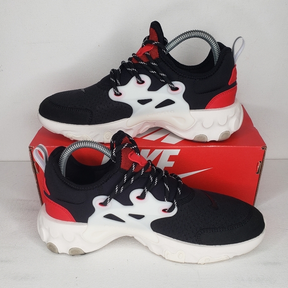Nike React Presto - Picture 2 of 9